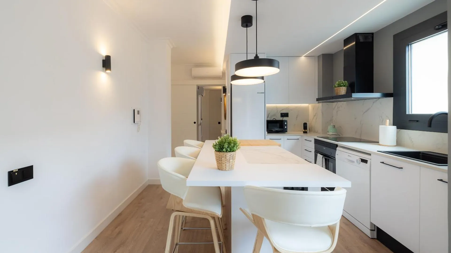 Stay U-Nique Apartments Villarroel II Barcelona