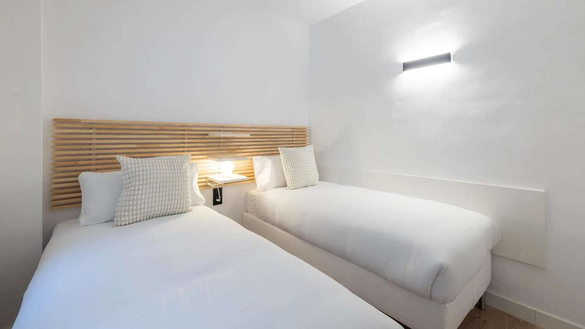 Stay U-Nique Apartments Villarroel II Barcelona