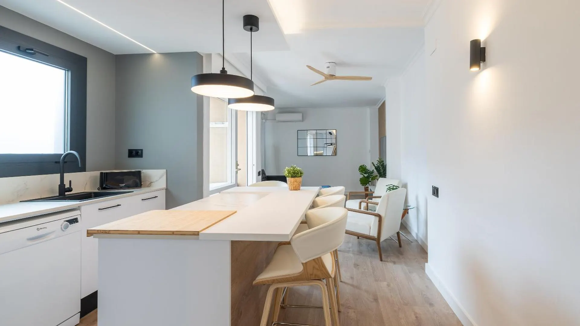 Stay U-Nique Apartments Villarroel II Barcelona
