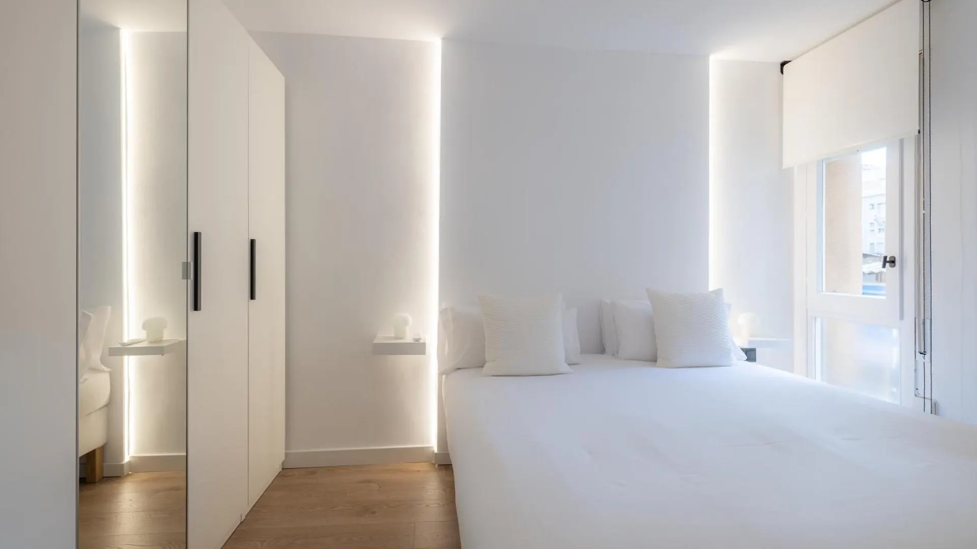 Stay U-Nique Apartments Villarroel II Barcelona